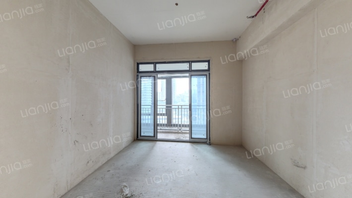 恒大御龙天峰二手房实景图