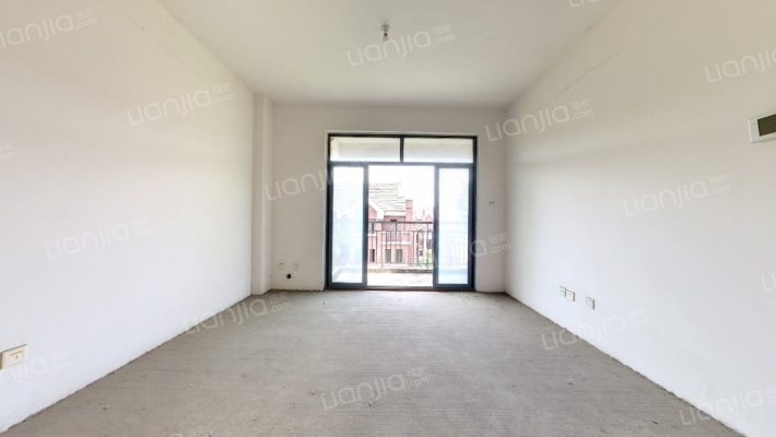 悦水蓝山二手房实景图