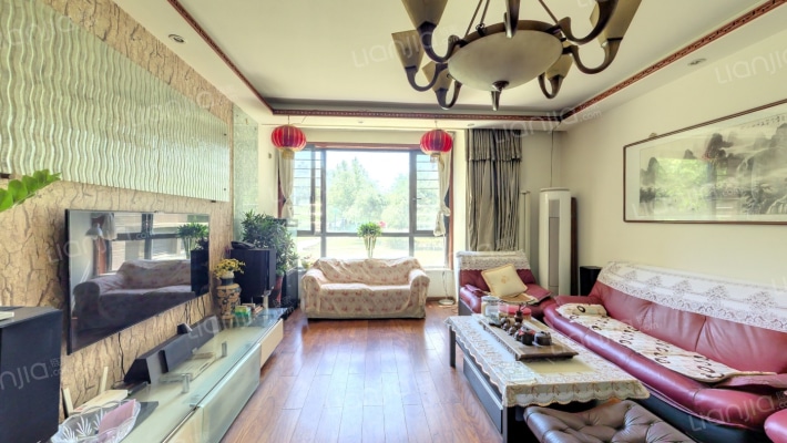 中海御湖翰苑二手房实景图