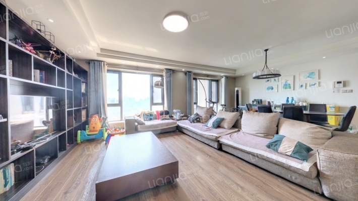 万科金域蓝湾一期二手房实景图