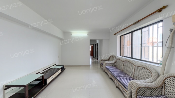 中信海滨花园二手房实景图