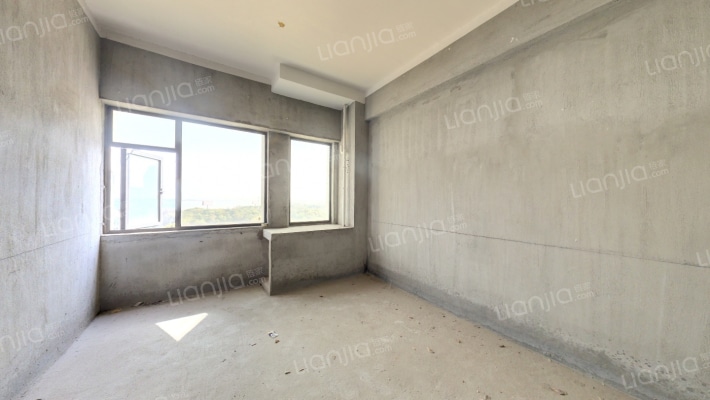 君汇半岛公寓二手房实景图