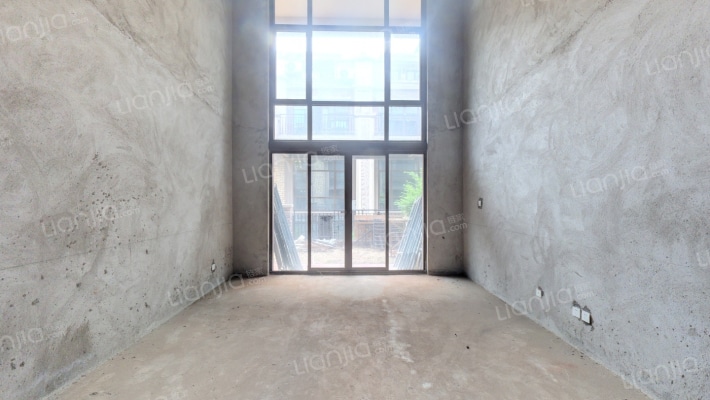 盈峰翠邸二手房实景图