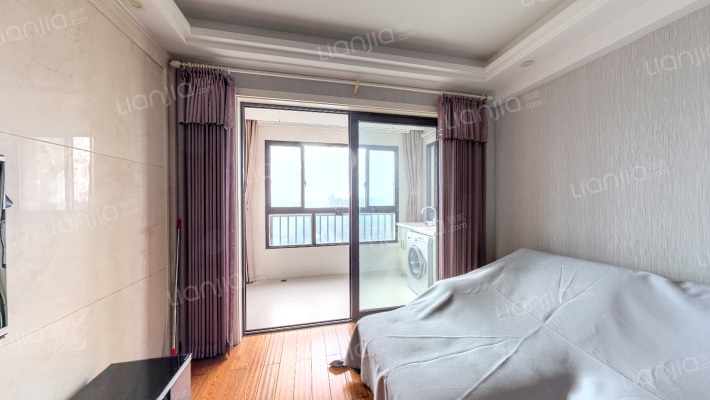 置地华庭二手房实景图