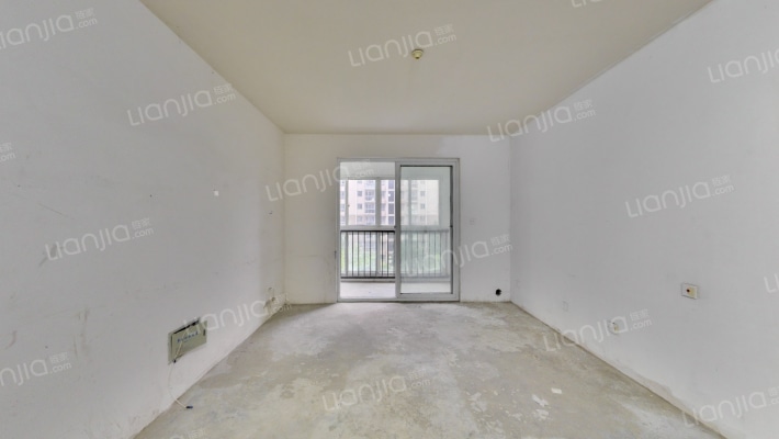 南行达苑二手房实景图