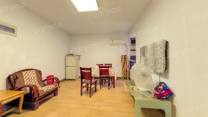 兴华苑B区二手房实景图