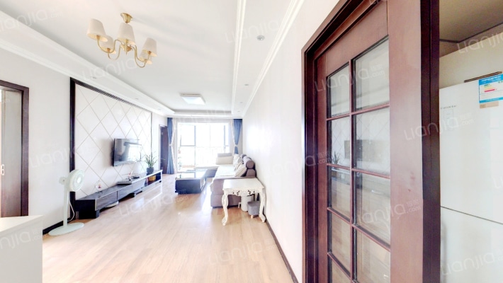 五彩城二手房实景图