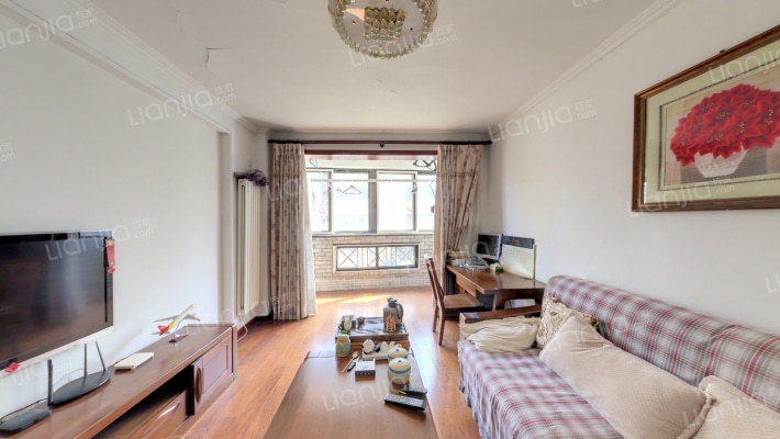 新贵都二期二手房实景图