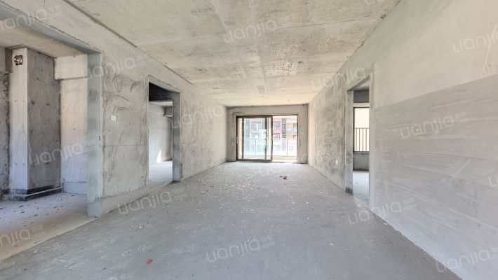 星河丹堤N区二手房实景图