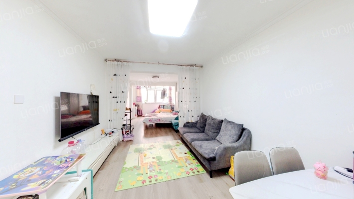 新贵都C区二手房实景图