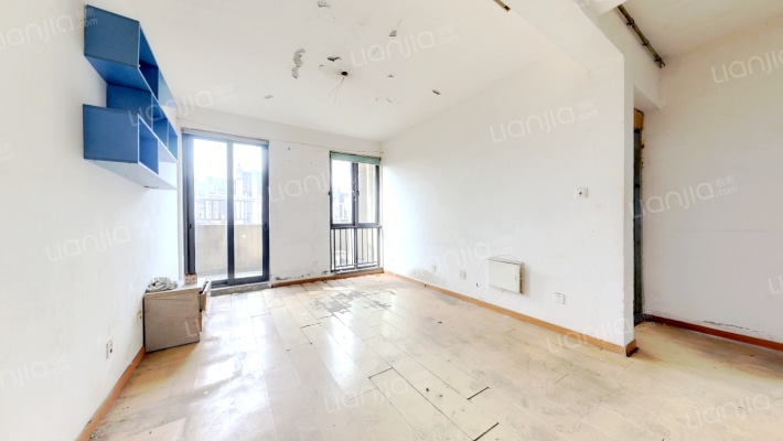 新天地荻泾花园二手房实景图