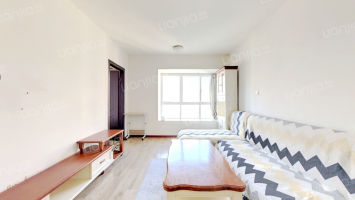 合能珍宝琥珀二手房实景图