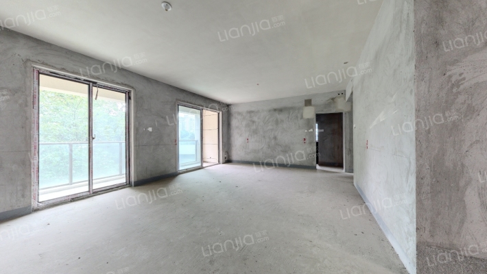 中梁和苑二手房实景图