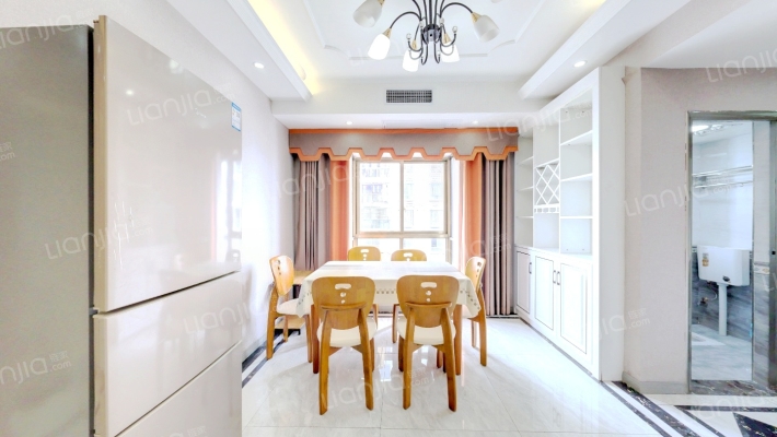 世豪大厦二手房实景图