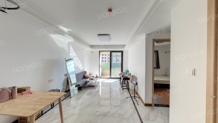 杰海苑二手房实景图