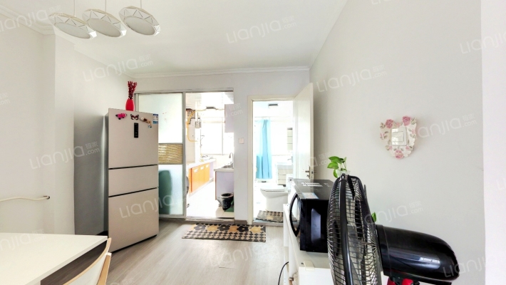 东八里小区二手房实景图