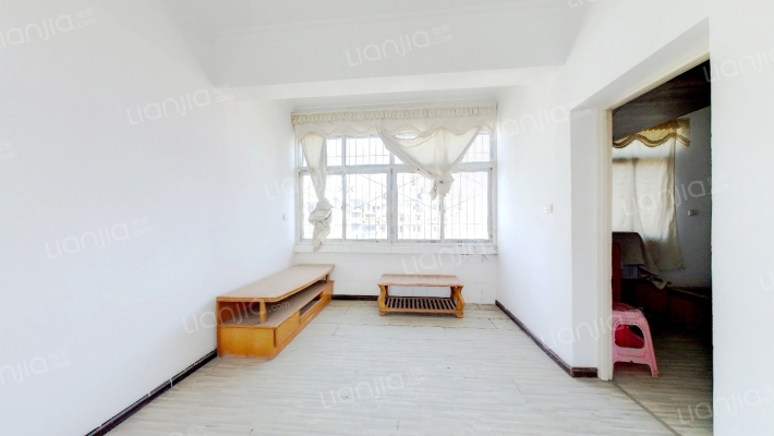 机关小区二手房实景图