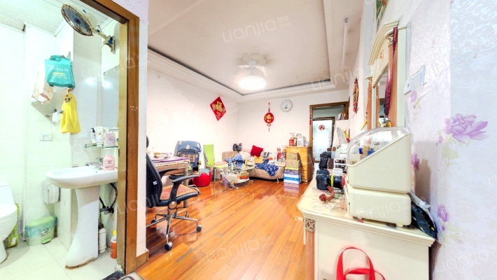 共康四村二手房实景图