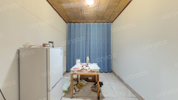 兴贵路44号二手房实景图