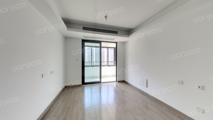 新城云漾滨江二手房实景图