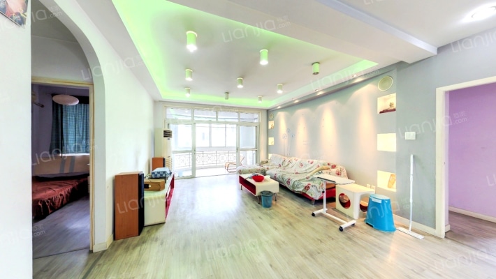 东兴苑南区二手房实景图