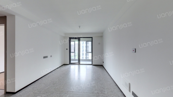 新华万科翡翠观海二手房实景图