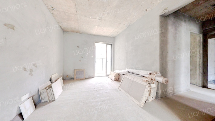 恒大依山海湾二手房实景图