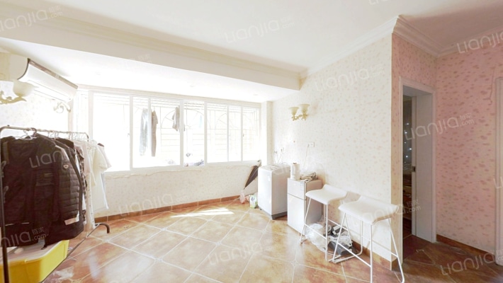 康泰小区二手房实景图