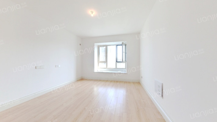 万科滨海大都会观景轩二手房实景图