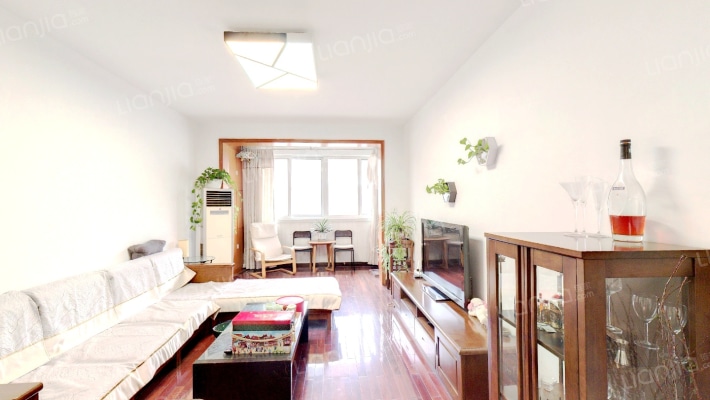 宏鹰花园二手房实景图