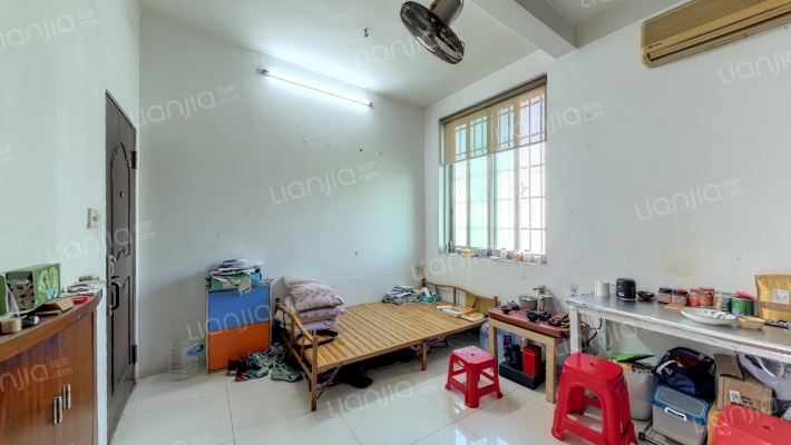 民族学院宿舍二手房实景图