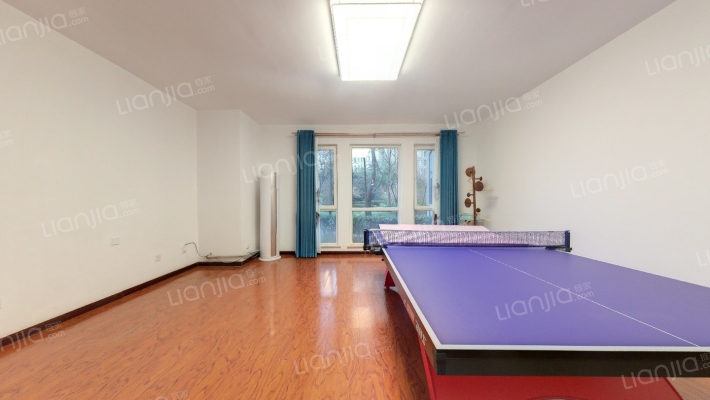 白桦林间二手房实景图