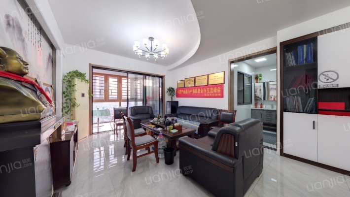 中南新苑东区二手房实景图