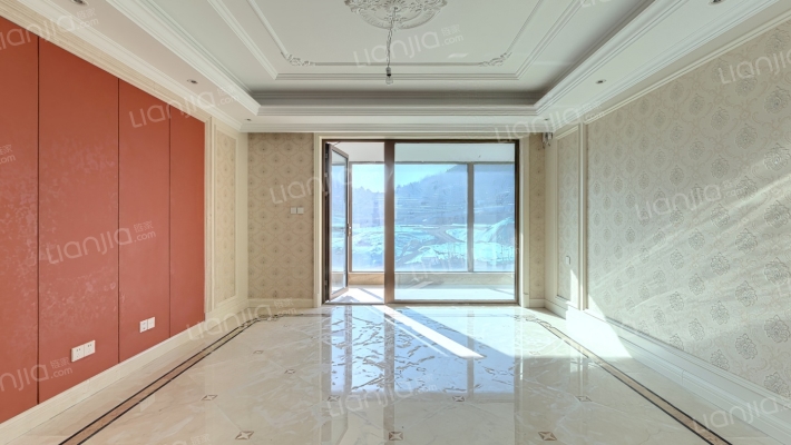 波尔多小镇二手房实景图