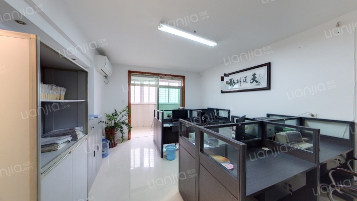 宝龙中心一期二手房实景图