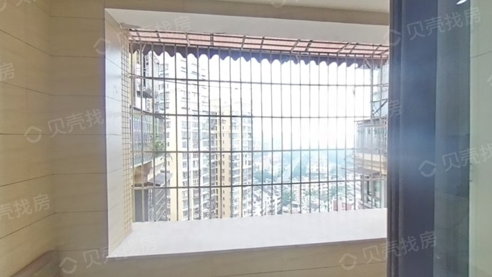 城西江阳公园旁住家装修大两室，户型通透-阳台