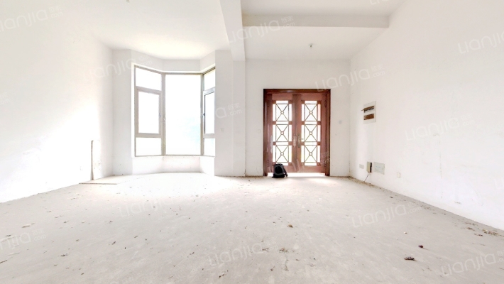 伊顿花园二手房实景图