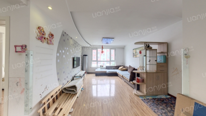 万龙第八城E区二手房实景图