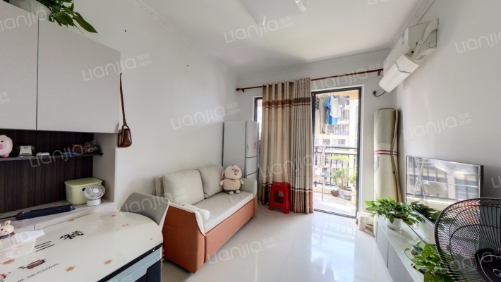 美域公馆二手房实景图