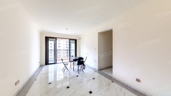 碧桂园翡翠华府二手房实景图