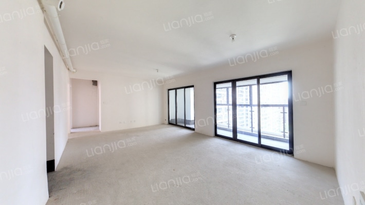 隆鑫公园首府二手房实景图