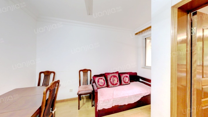 梅陇十村二手房实景图