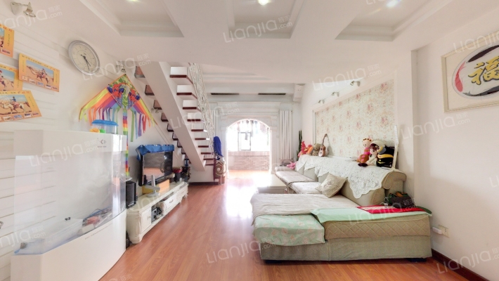 万信花园二手房实景图