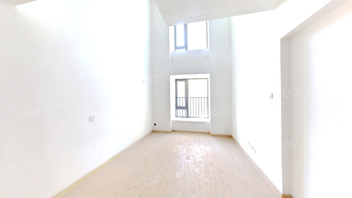 融信·铂悦湾二手房实景图