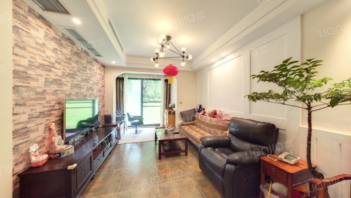 保利江上明珠锦园二手房实景图