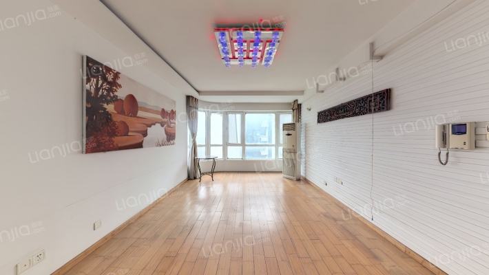 聆江花园二手房实景图