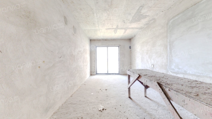 保利香槟花园B区二手房实景图