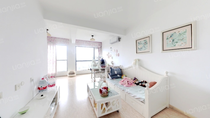 鸿阁新座二手房实景图