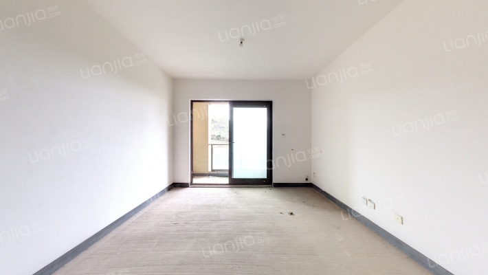 龙湖花千树二期二手房实景图