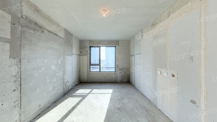 滋水朝阳二手房实景图